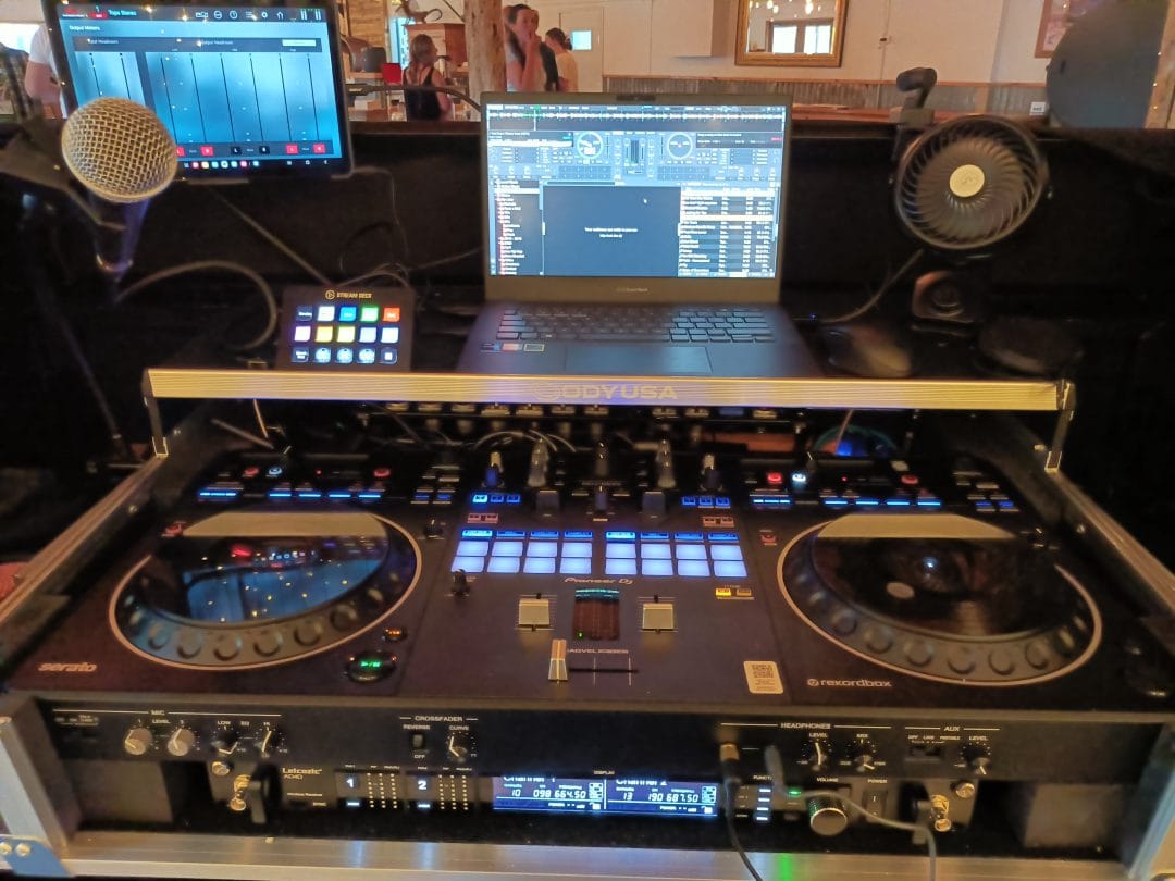 Premium DJ Booth - DJ Stefan Gippsland Wedding DJ